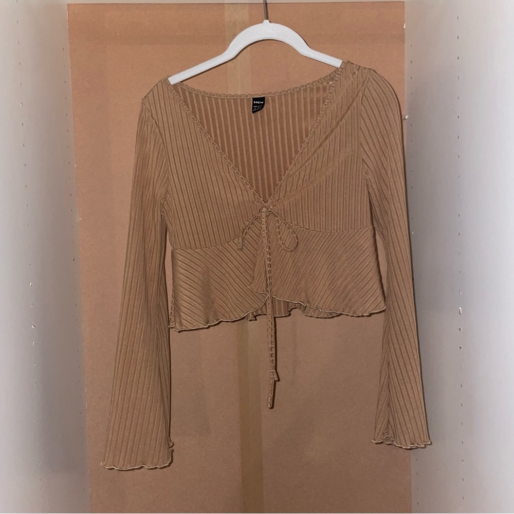 Beige Cropped Flowy V-Neck with Tie in Front